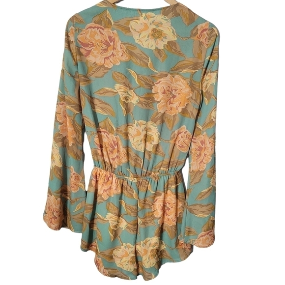 Show Me Your Mumu Floral Red Rocks Romper in Magnolia Print - Picture 3 of 12